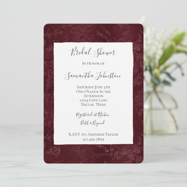 Romantic Deep Red Burgundy Floral Bridal Shower Einladung (Stehend Vorderseite)