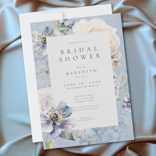 Romantic Dusty Blue White Floral Bridal Shower Einladung (Romantic Dusty Blue White Floral Bridal Shower Invitation)