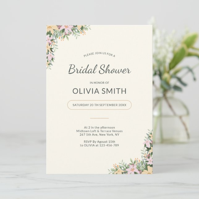 Romantic Floral Bridal Shower Invitation Einladung (Stehend Vorderseite)
