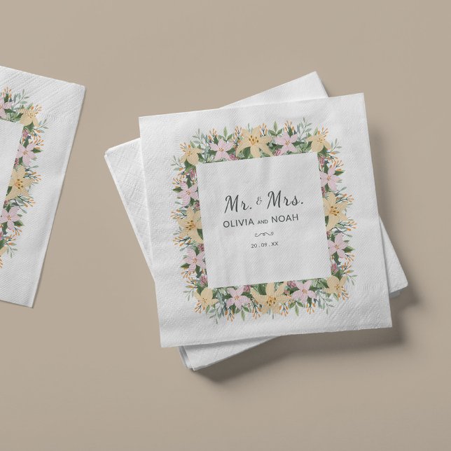Romantic Floral Mr and Mrs Wedding Serviette (Von Creator hochgeladen)