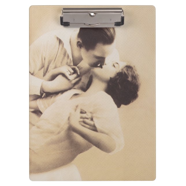 Romantic Love Couple Kissing vintage illustration Klemmbrett (Vorderseite)