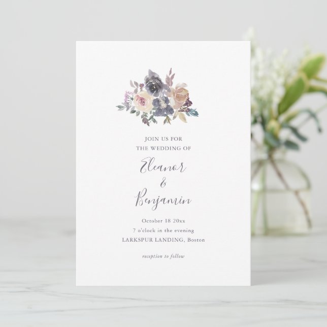 Romantic Moody Plum Watercolor Floral Wedding Einladung (Stehend Vorderseite)
