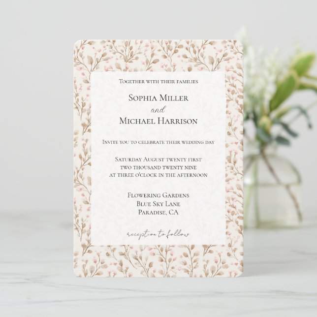 Romantic Pretty Blush Pink Cream Floral Wedding Einladung (Stehend Vorderseite)