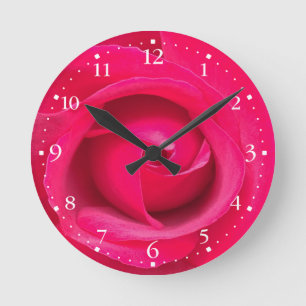 Romantic Red Pink Rose Runde Wanduhr