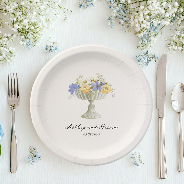 Romantic Tuscan Garden Urn with Flowers Wedding Pappteller (Von Creator hochgeladen)