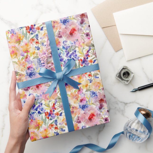 Romantic Watercolor Floral Soft Painterly Garden Geschenkpapier (Schenken)