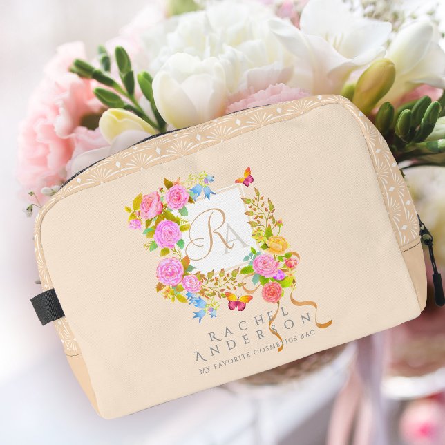 Romantics Blooming Garden Monogram Beige Waschbeutel (Lovely elegant romantics blooming garden monogram design.)