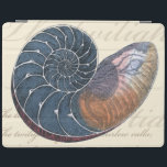 Romantik Seashell iPad Hülle<br><div class="desc">Wohnst du weit weg vom Strand? Kein Problem! Lassen Sie sich von diesem romantischen Muschelgemälde an einem friedlichen Strand an einem sonnigen Tag verwöhnen. Dieses Kunstwerk romantisiert das Meer und die kleinen Wellen, die Ihnen verlassen werden, sich einen Strandbesuch zu gönnen. Holen Sie sich dieses gerahmte Seashell Panel auf Ihrem...</div>