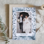 Romantische Blaue Wasserfarbenfolie Dankeskarte<br><div class="desc">Romantische Blue Watercolor Foliage Hochzeit Danke geklappte Karte | Vielen Dank an Familie und Freunde,  dass Sie Teil Ihrer Hochzeit mit diesem anpassbaren Foto Dankeschön-Karte. Es zeigt skurrile blaue Aquarellbilder von Blätter und Blume. Diese Aquarellkarte ist perfekt für jedes Hochzeitsthema und jede Jahreszeit. Matching-Elemente sind verfügbar.</div>