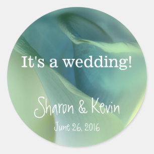 Romantische Blume in Blautönen Runder Aufkleber