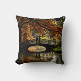 Romantische Brücke - Liebe feiern Kissen