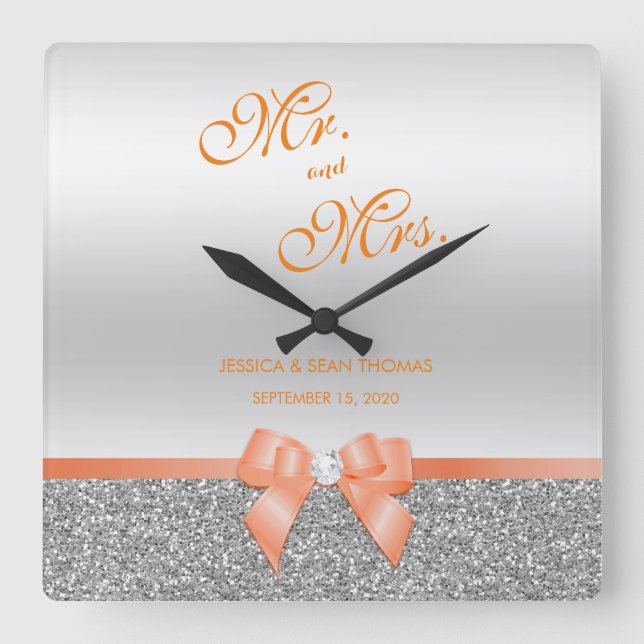 Romantische Coral Bow & Silver Glitzer Hochzeit Quadratische Wanduhr (Vorderseite)