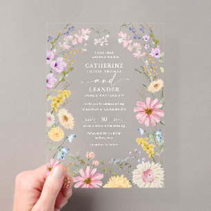 Romantische Frühlingswiesen-Hochzeit mit Wildblume Acryleinladungen