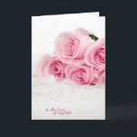 romantische Geburtstag-rosa Rosen auf Pelz Karte<br><div class="desc">rosa Rosenblumenstrauß und -perlen auf weißem Pelz für Geburtstag für Liebe</div>