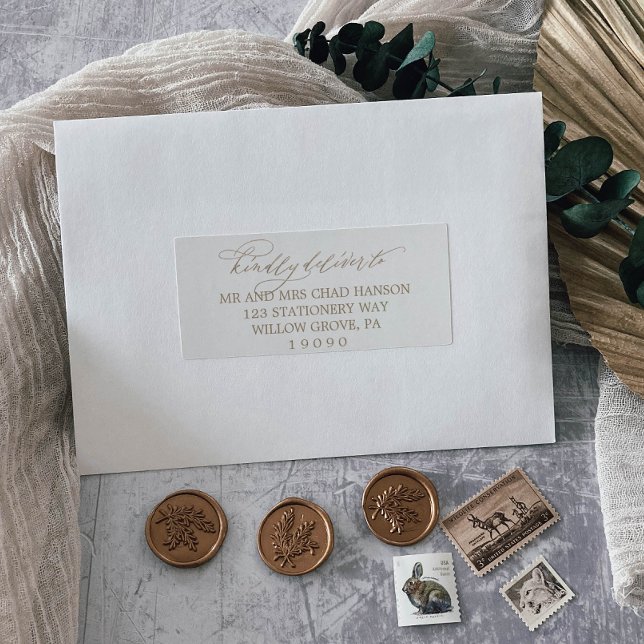 Romantische Gold Calligraphy Guest Address Labels (Von Creator hochgeladen)