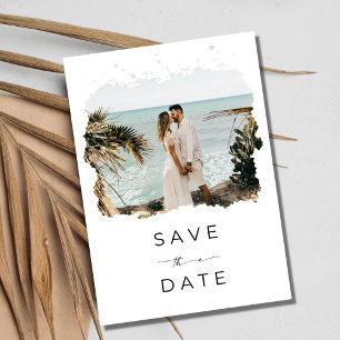 Romantische Hochzeit am Strand mit tropischem Foto Save The Date