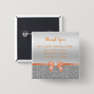 Romantische Korallen-Schleife und silberne Glitter Button