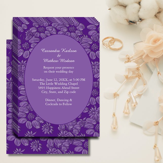 Romantische Lila Hochzeit mit Flora und Fauna Einladung (Elegant Romantic Daisies Floral Purple Wedding Invitation)
