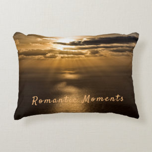 Romantische Momente Sonnenuntergang Foto mit Text Dekokissen