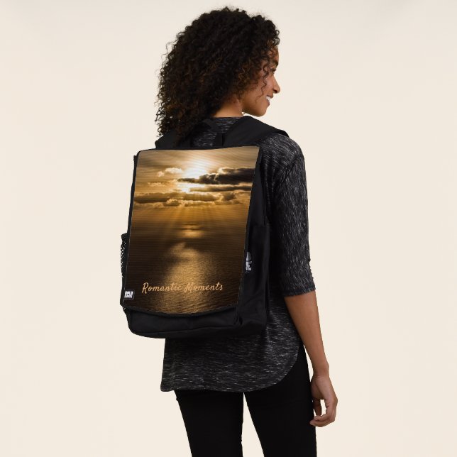 Romantische Momente Sonnenuntergang Foto mit Text Rucksack (Ausgewaschen)