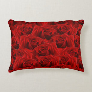 Romantische Rote Rose Dekokissen