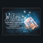Romantische rustikale Maurerjar & Fireflies Hochze Einladung<br><div class="desc">Hochzeitseinladung inspiriert von blauer Sommernacht und romantischen Hochzeitsfeiern im Freien. Lässige,  rustikale und skurrile Naturhochzeiten laden zu romantischen und traumhaften Hochzeiten mit Maurerkirschen und Glühwürmchen ein. — Alle Designelemente von Jinaiji.</div>