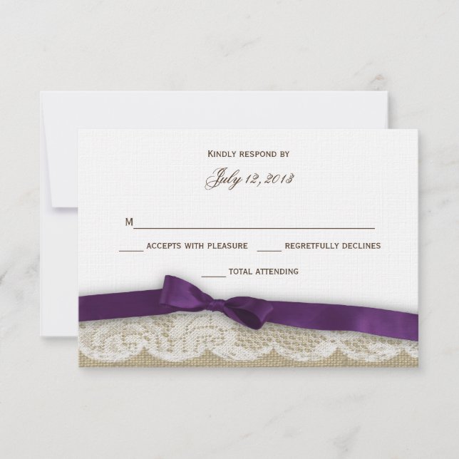 Romantische Spitzen und dunkle Lila Reaktion RSVP Karte (Vorderseite)