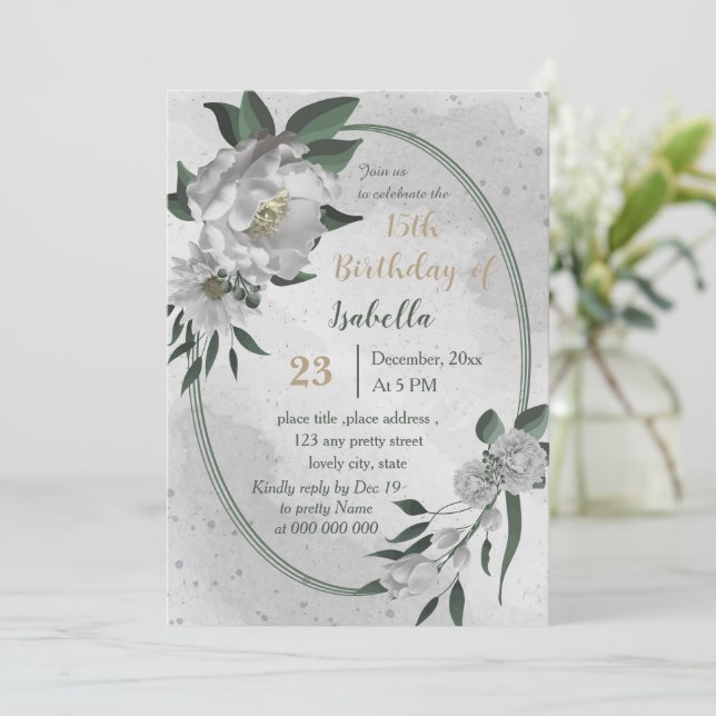 romantische weiße Blume botanischer Geburtstag Einladung (Stehend Vorderseite)