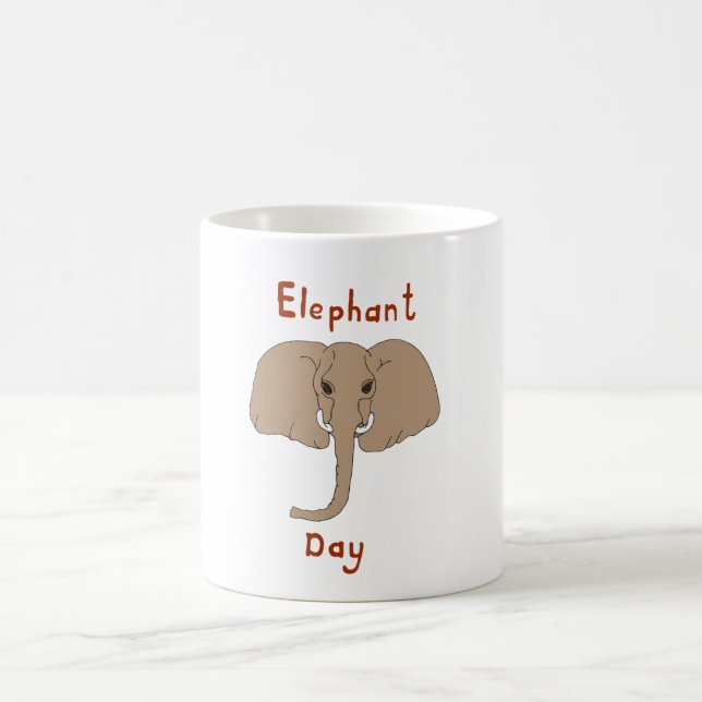 Romantischer Afrikanischer Elefantentag Kaffeetasse (Mittel)