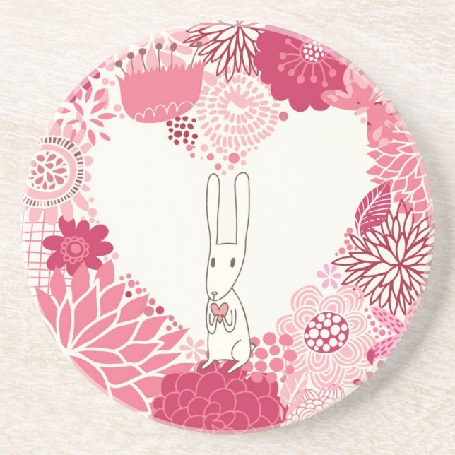 Romantischer Blumenhintergrund mit niedlichem Getränkeuntersetzer (Vorne)