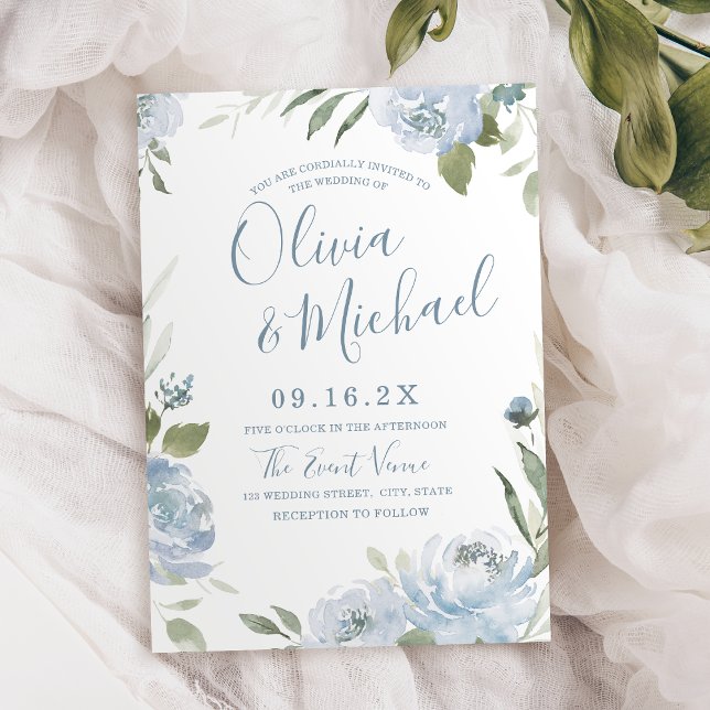 Romantischer Garten dustig blühende Hochzeit Einladung (Romantic garden dusty blue floral wedding invitation)