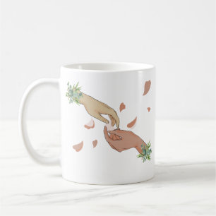 Romantischer Hand- und Blütenblatt-Textur-Kaffeebe Kaffeetasse