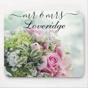 Romantischer Herr & Mrs. Pink Rose Floral Wedding Mousepad
