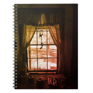 Romantisches Fenster Notizblock