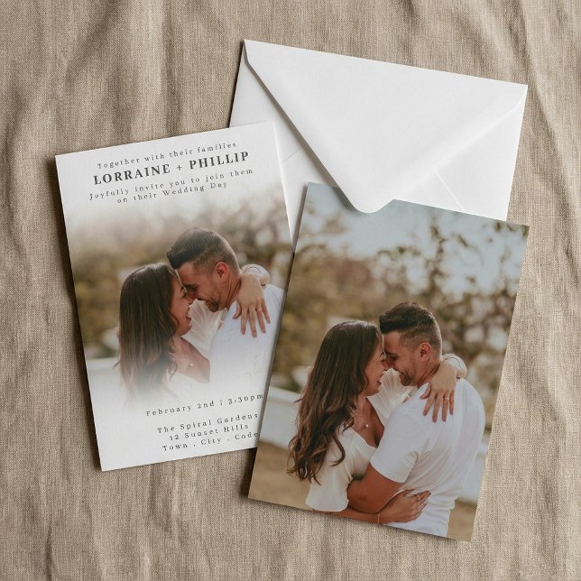 Romantisches Foto Klassische Gradienten Einladung  (Romantic photo classic gradient wedding invitation.)