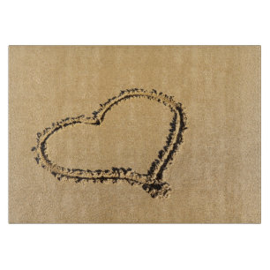 Romantisches Herz auf Strand-Sand-Foto Schneidebrett