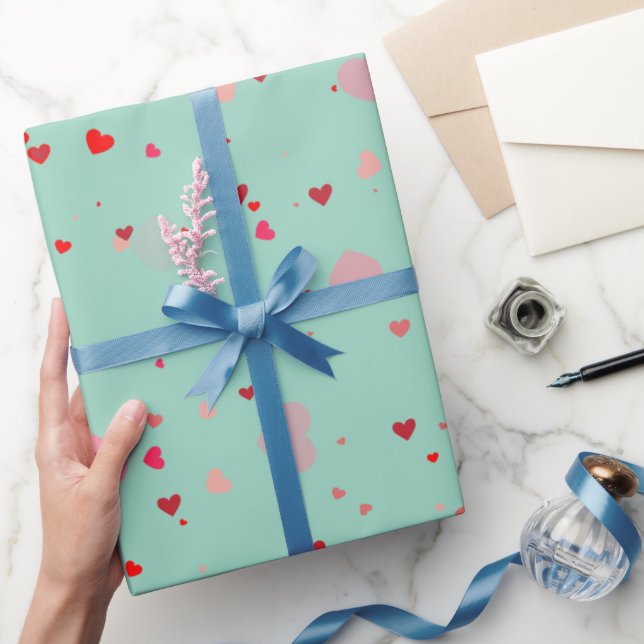 Romantisches Mintgrün Rote Herzen Valentinstag  Geschenkpapier (Schenken)