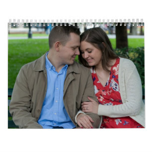 Romantisches Paar Nah zusammensitzen Kalender