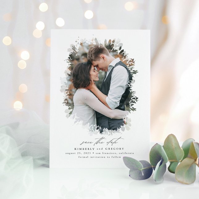 Romantisches und Dreamy Save the Date Foto (Greenery Photo Save The Date Card)