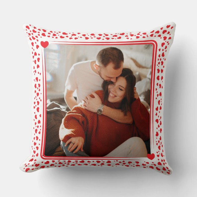 Romantisches Valentinstag Rotes Herz Kissen (Vorderseite)