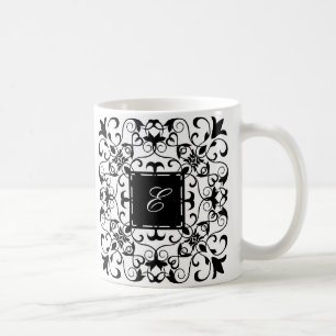 Romantisches verziertes Schwarzweiss-Monogramm Tasse