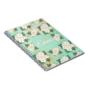 Romantisches weißes Blumen-Mint-Watercolor-Design Notizblock