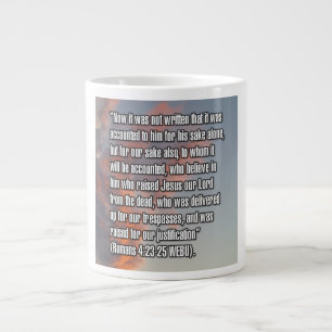 Römer 4:23-25 WEBU Mug Jumbo-Tasse