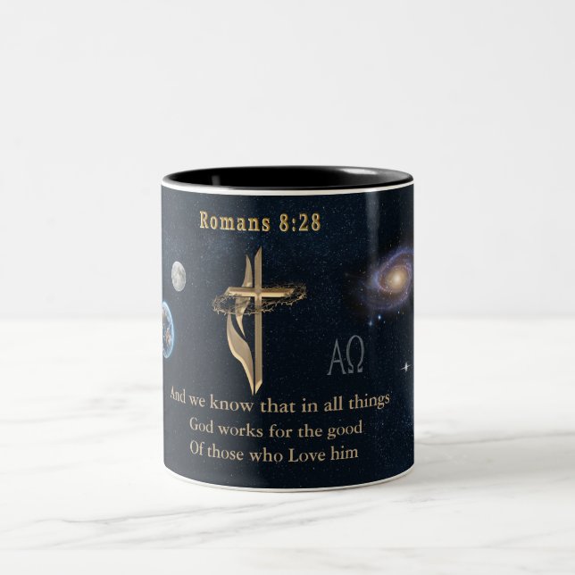 Römer 8:28 zweifarbige tasse (Mittel)