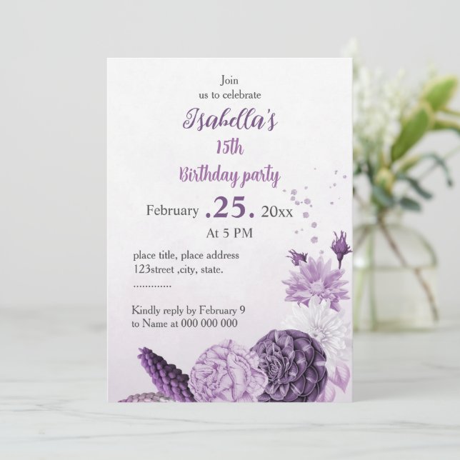 Römisch-violette Blumen botanischer Geburtstag Einladung (Stehend Vorderseite)