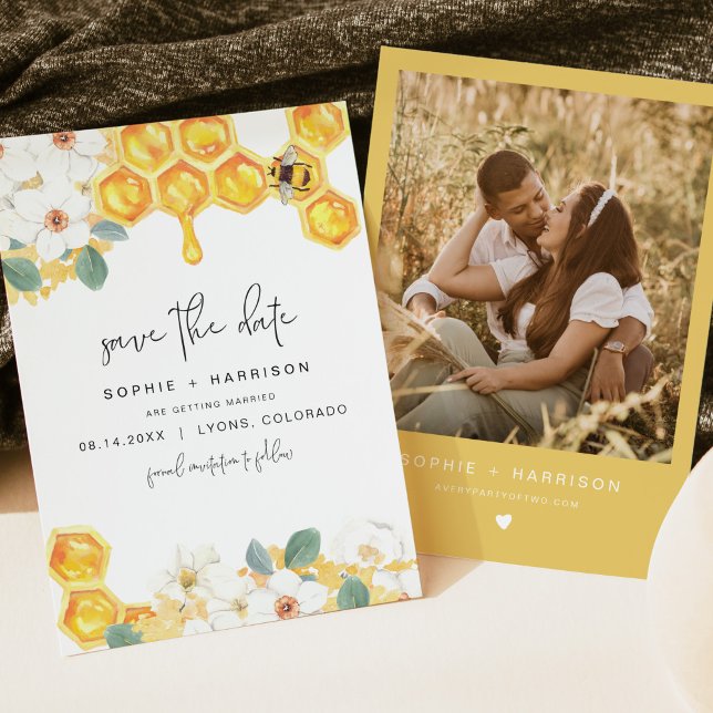 ROMY Rustic White Floral Honey Bee Save the Date Einladung (Von Creator hochgeladen)