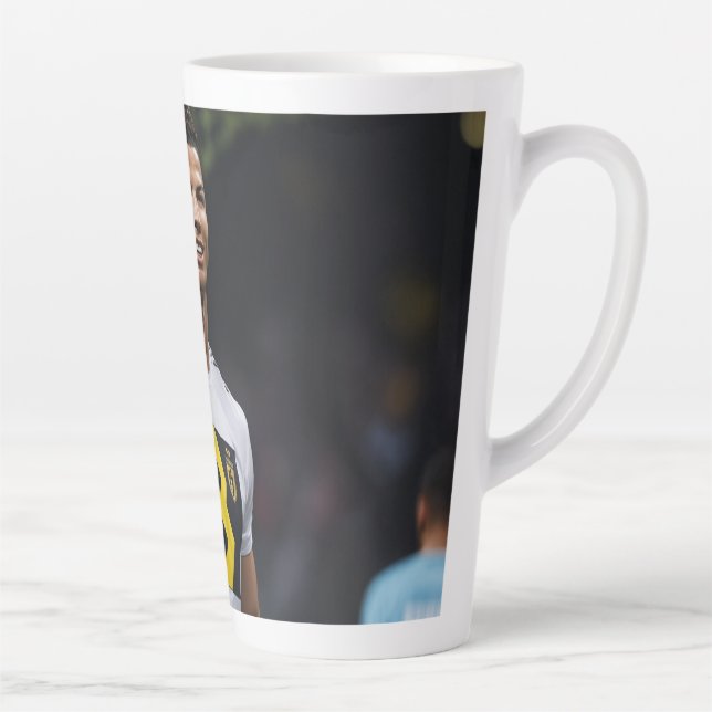 Ronaldo FIFA Weltmeisterschaft 2026 Latte Tasse (Rechts)