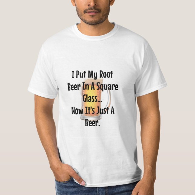 Root-Bier in Square Glass...jetzt ist es einfach B T-Shirt (Vorderseite)