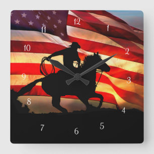 Roping Cowboy and Horse American Flag Quadratische Wanduhr