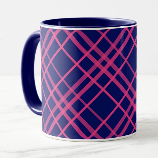 Rosa auf blauem Tartan Kariertes Muster Tasse (Von Creator hochgeladen)